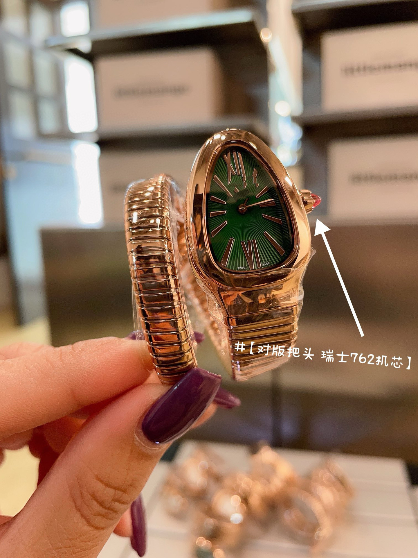 13개 이상의 카운터 선물 상자