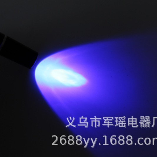 Pluma de luz púrpura detector de dinero de luz pluma UV395mn detector de dinero de longitud de onda anti-falsificación tabaco vino púrpura luz pluma fabricante de Luz image 5