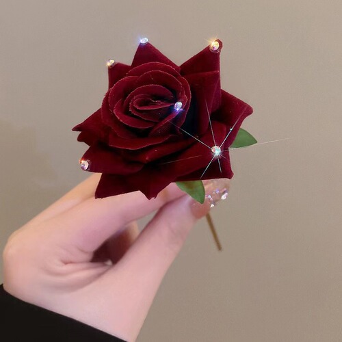 2024 New Red Rose Hairpin, Simple and Elegant, High-End, Braided Hairpin, Ancient Style Bridal Hair Accessory for Women