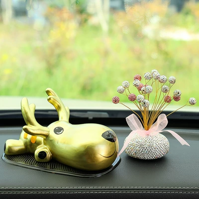 Car ornaments | Internet Celebrity Douyin Same Style - golden-deer-water-drops-anti-skid-mat-gypsophila