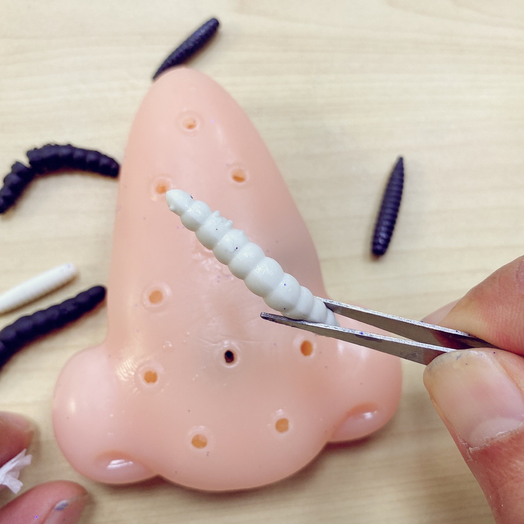 Actualizado acné squeeze ventilación juguetes repugnante truco juguetes blackhead squeeze gusano spoof juguetes en stock al por mayor