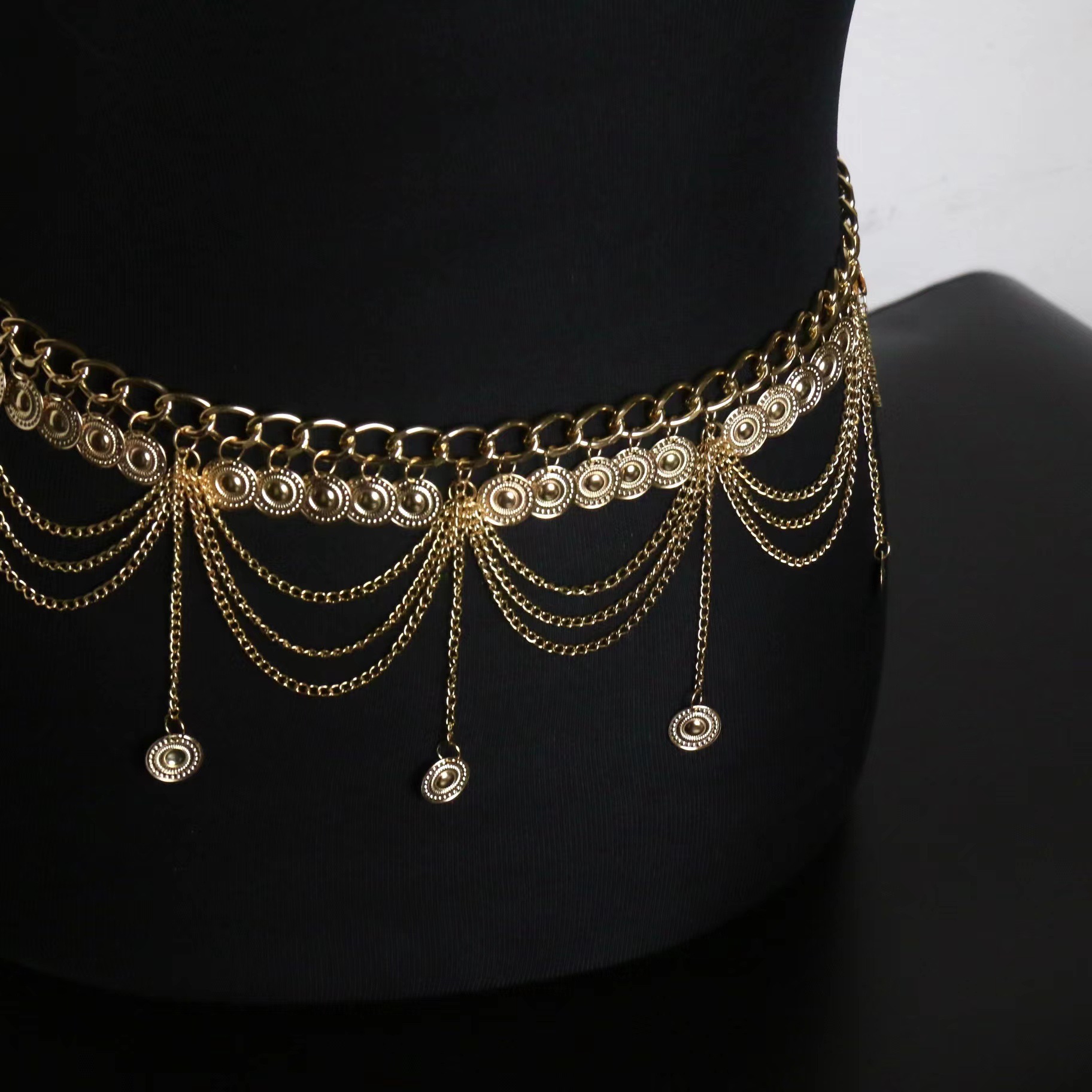 Cadena de cintura para mujer estilo boho con monedas y borlas_voghion.com