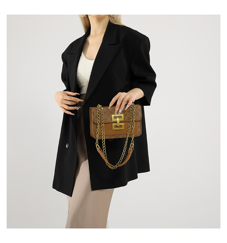 High-end texture, retro single-shoulder women's 2024 autumn new trendy and versatile chain crossbody small square bag undefined
