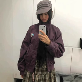 连衣裙;女式衬衫;女式T恤