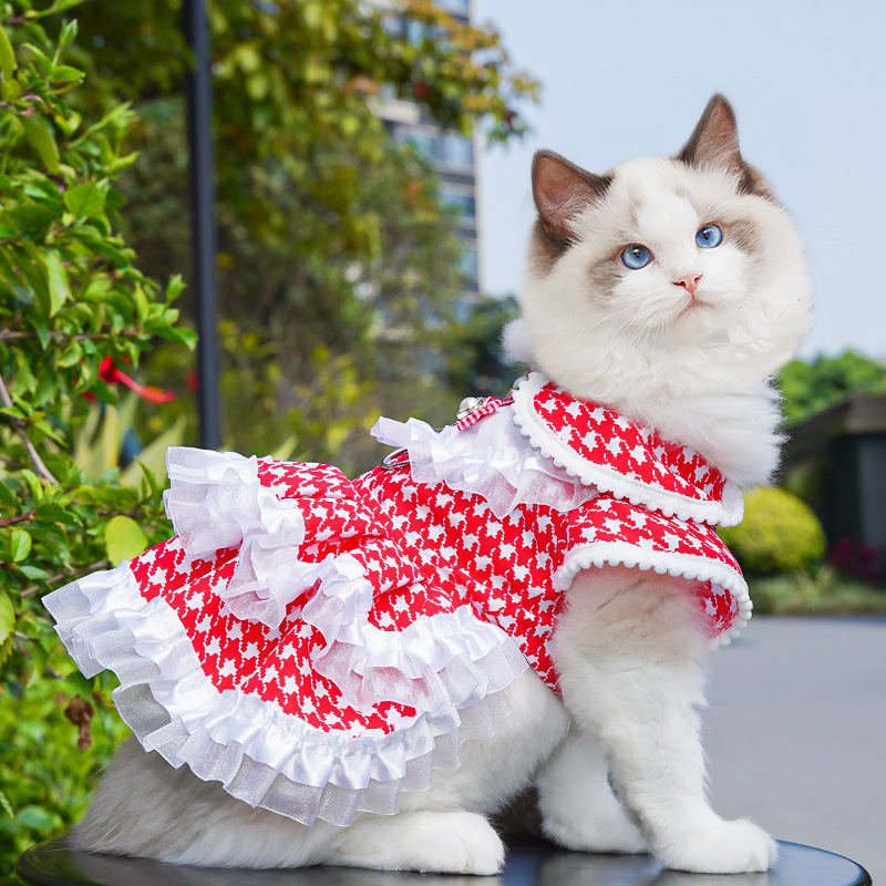 Pequeño viento fragante, perro grande con ropa, pata de gallo, falda de manga voladora de golden retriever, falda de gato, productos para mascotas de peluche