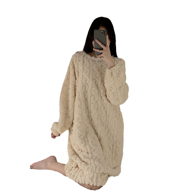 Pijamas de peluche de invierno para mujeres con peluche grueso calentamiento de cuello redondo falda larga de lana de coral ropa de hogar de franela