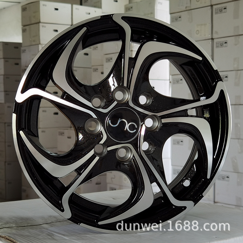 适用五菱宏光MINI宝骏E100北斗星浪迪奇瑞QQ奥拓小康13寸轮毂批发