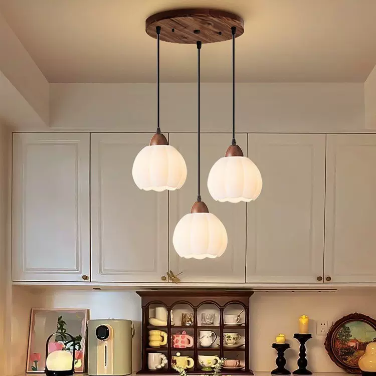 餐厅吊灯三头餐桌灯新款胡桃木长条灯中古风创意家用饭厅灯床头灯