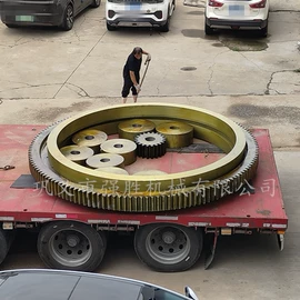 干燥设备配件;粉碎设备配件;冶炼设备配件