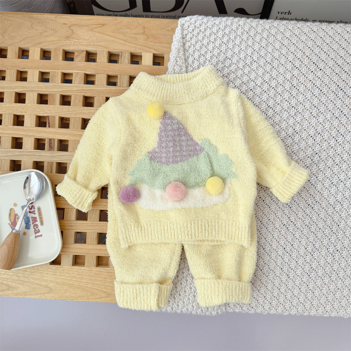 9038 yellow two-piece set