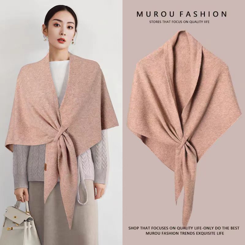 Cachecol triangular grande de mulher em mistura de lã inverno_voghion.com