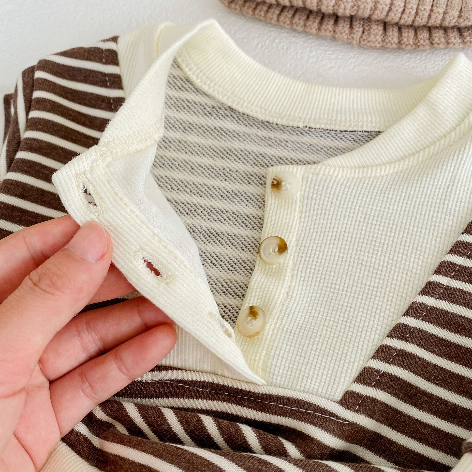 Abbigliamento autunnale 2024 per neonati, bambini piccoli, ragazzi e ragazze, pullover a righe a maniche lunghe + pantaloni a pieghe_voghion.com