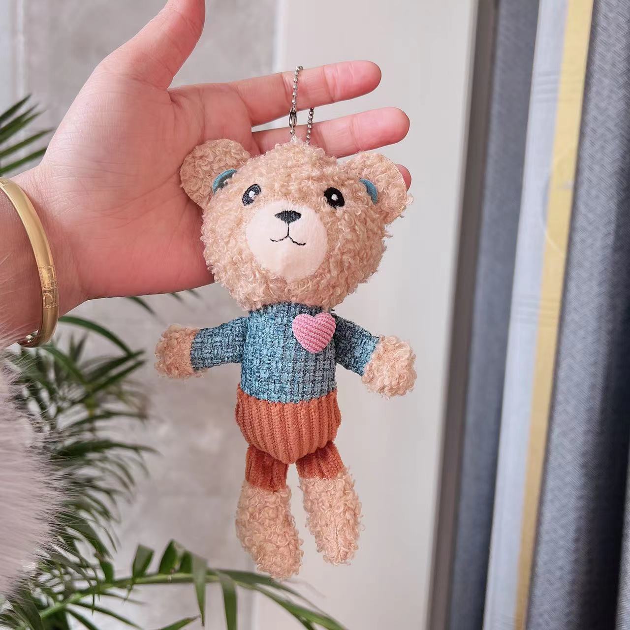 Tiktok oso de peluche muñeca amor peluche oso muñeca llavero colgante muñeca oso muñeca al por mayor
