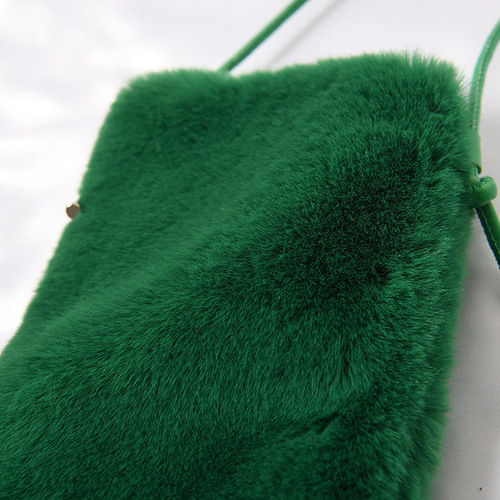 Autumn and winter new furry mobile phone bag Internet celebrity plush small bag single shoulder cross-body bag trendy vertical mini bag women's coin purse