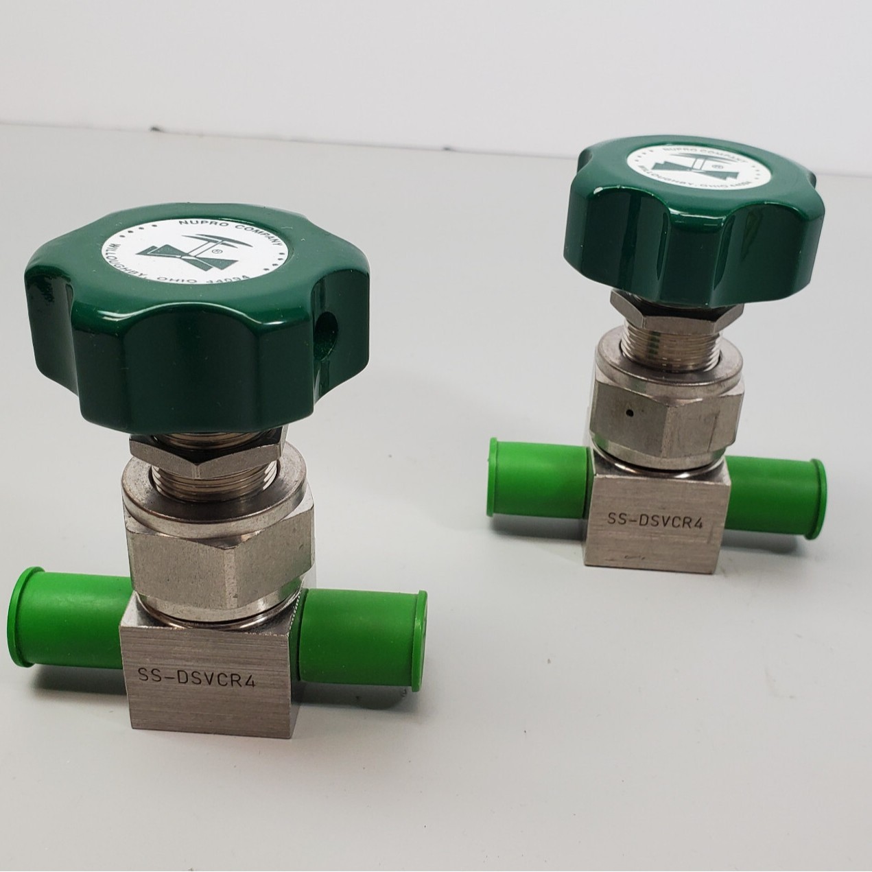 世伟洛克 SS-DSVCR4 手动不锈钢阀门,全新,两件套