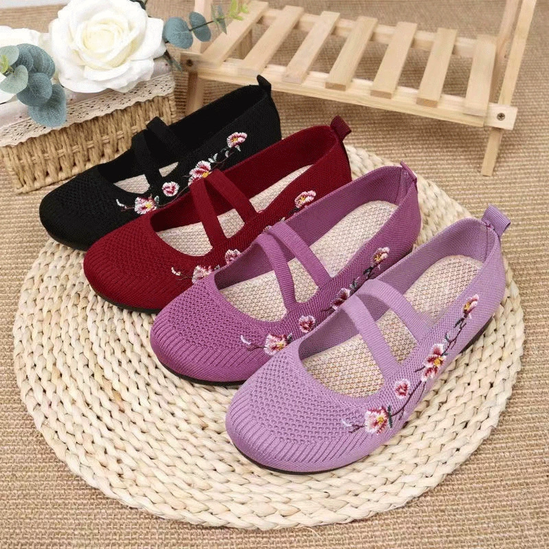 Новая дышащая удобная дышащая летающая женская обувь плоская подошва нескользящая полиуретановая одна педаль женская обувь старая пекинская обувь из ткани