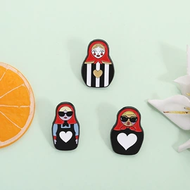 胸针;胸饰;金属工艺品