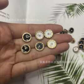 小香风ins风时钟表男女衬衫纽扣时装扣子纽扣衬衣扣贴钻钮扣新款