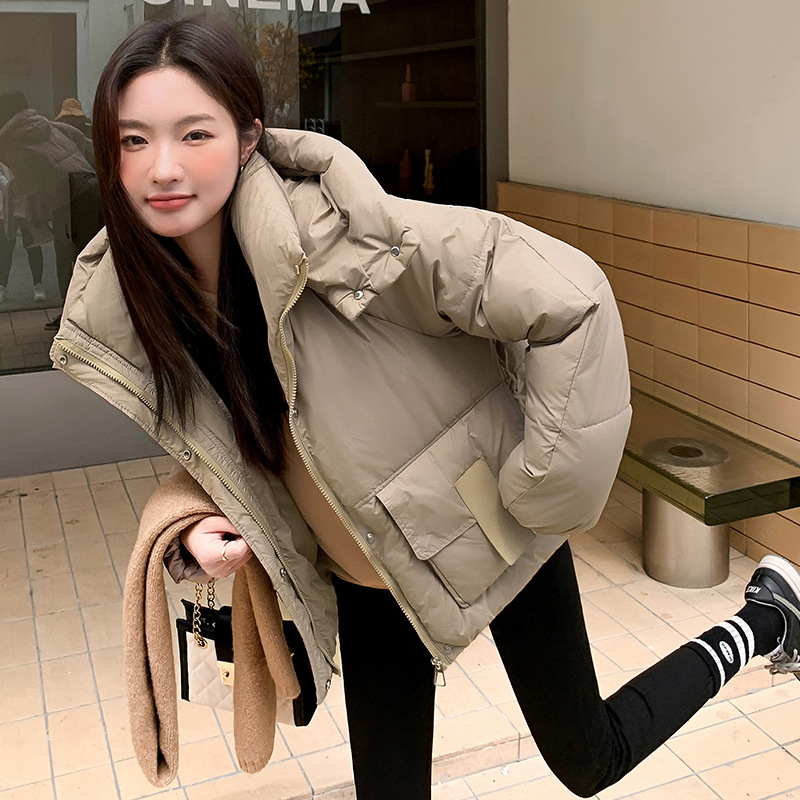 Ropa de algodón esponjosa corta de invierno de mujeres 2024 nuevo estilo coreano de bolsillo grande suelto abrigo de pan corto