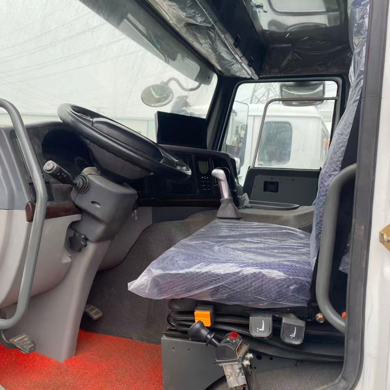 Cross-Border Export Dump Truck China Sinotruk Group Howo 6*4 High Load-Bearing Sand and Earth Truck Dump Truck