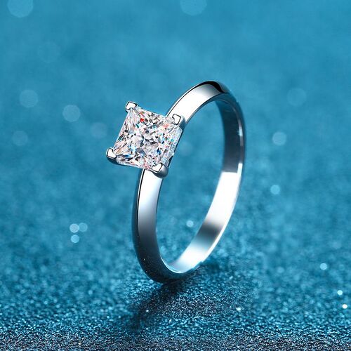 XDY925 sterling silver ring female T's same style bare body four-claw 1 carat 2 carat princess square moissanite ring