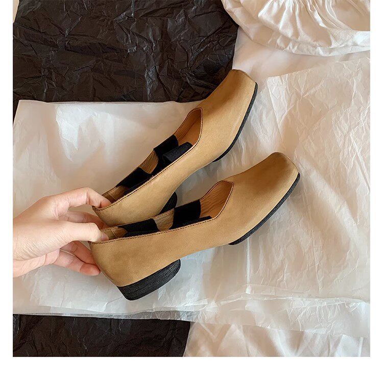 Giày búp bê nữ mũi vuông da cừu phối quai chéo, đế bệt gót thô 5 cm — Da đen (gót dày), Da đen (đáy phẳng), Màu trà sữa (gót dày), Màu trà sữa (đáy phẳng) chi tiết 95
