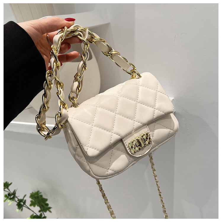 Vintage Style Fashion Solid Color Square Buckle Square Bag Pu Leather Shoulder Bags display picture 2