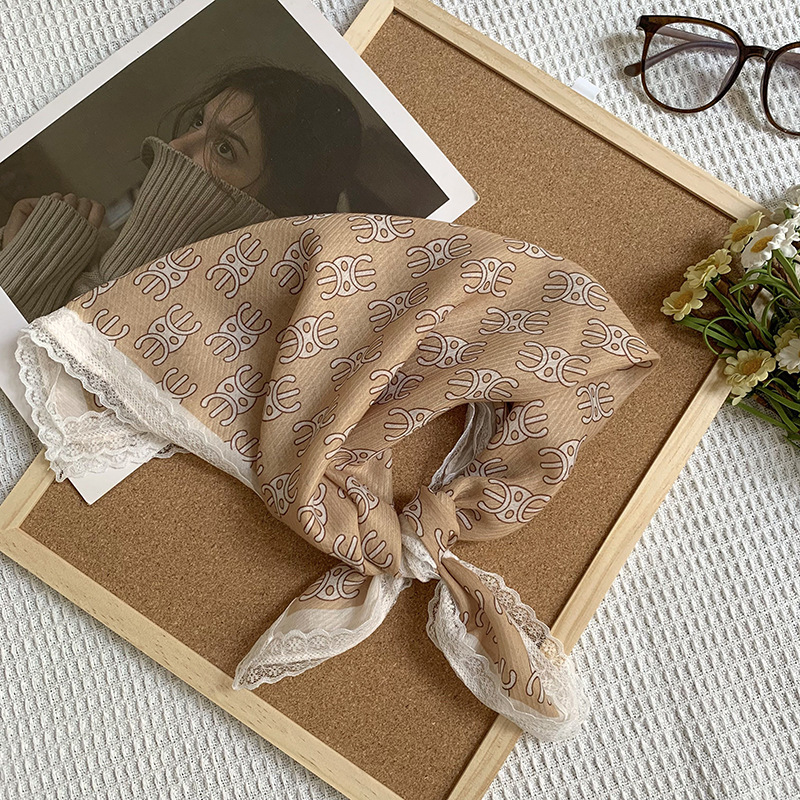 Bufanda de seda, bufanda cuadrada pequeña, sensación de alta calidad, nuevo pañuelo de encaje francés, diadema pastoral femenina de verano, cinta para el cabello atada