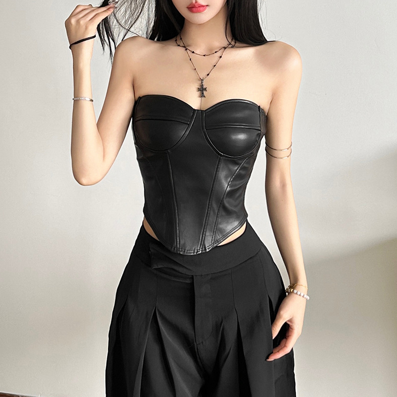 European and American Style 2024 Winter New Women's Wear Strapless Sleeveless Chest Wrap Tight Design Black Leather Vest