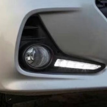 Aplicable a 17-18 luz corriente diurna modificada LED especial internacional de la versión I10 corriente de la luz diurna moderna I10