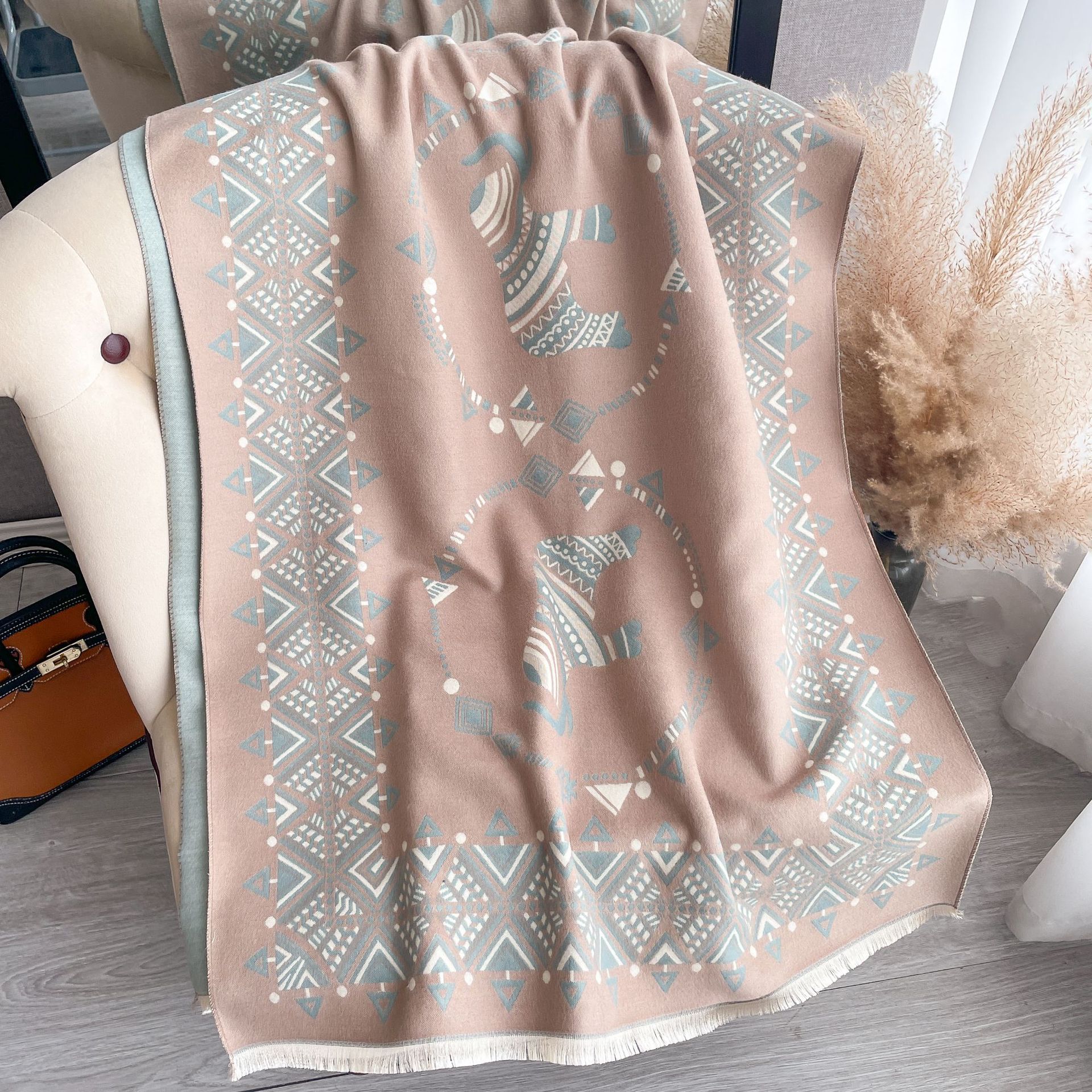 2023 nuevo nórdico retro chal Otoño e Invierno de doble cara Cachemira elefante patrón decorativo largo bufanda caliente para las mujeres