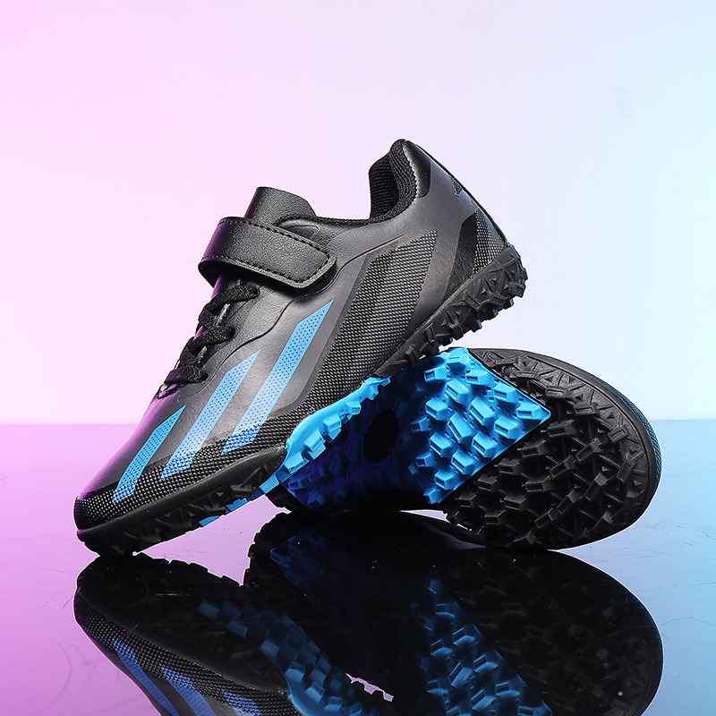Cross-Border Children's Outdoor Soccer Shoes for Primary and Secondary School Students, Youth Campus Velcro Sports Shoes, Dropshipping Cross-Border Children's Outdoor Soccer Shoes for Primary and Secondary School Students, Youth Campus Velcro Sports Shoes, Dropshipping