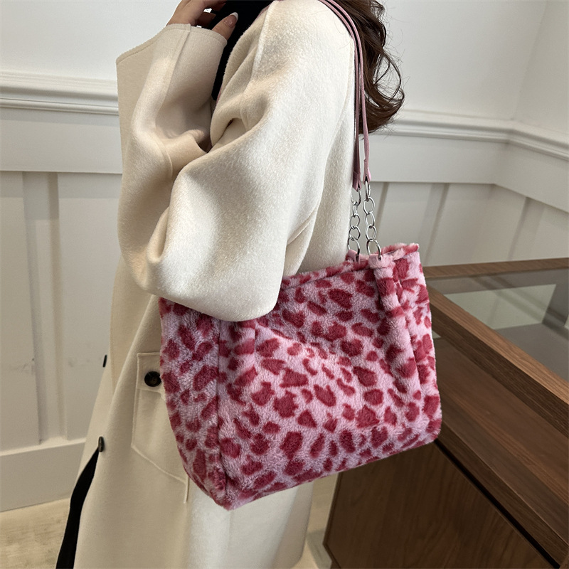 2024 nuevo estilo coreano bolso grande de felpa estilo ins bolso de gran capacidad de un solo hombro bolso de lana bolso casual con estampado de leopardo