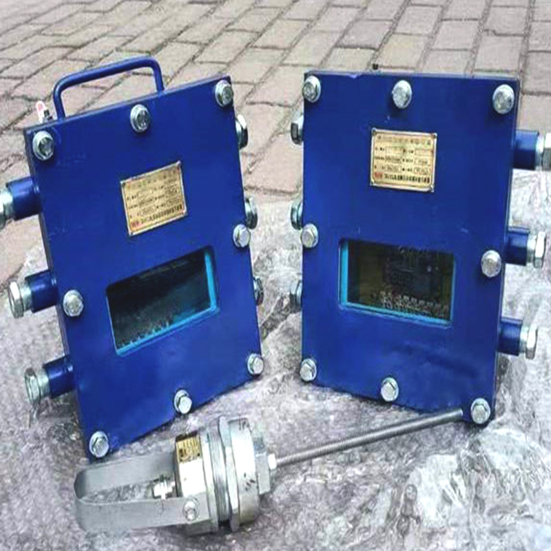 大巷喷雾降尘装置 各类煤矿用洒水降尘装置 型号齐全现货供应质保