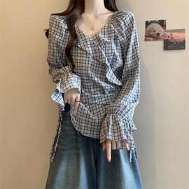 法式设计感领格子长袖衬衫女春秋大码新品收腰不规则喇叭袖上衣