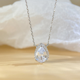 Moissanite Necklace S925 Sterling Silver Simple Micro-Inlaid Water Drop Pear-Shaped D Color Moissanite Necklace Pendant for Women White Golden Plated