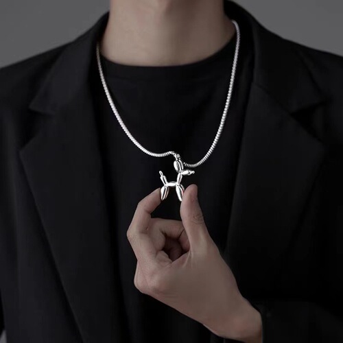 Cool & Funky Disco-Style Instagram-Worthy Balloon Dog Necklace – Trendy Titanium Steel Chain for Couples, Men & Women – Perfect Match for Sweater Accessories