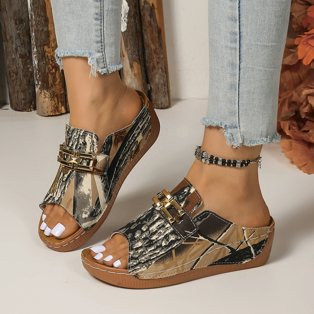 Wish Независимая станция Amazon 2025 весна и лето внешняя торговля новые большие размеры холодные тапочки женский трансграничный легкий наклон на каблуке тапочки