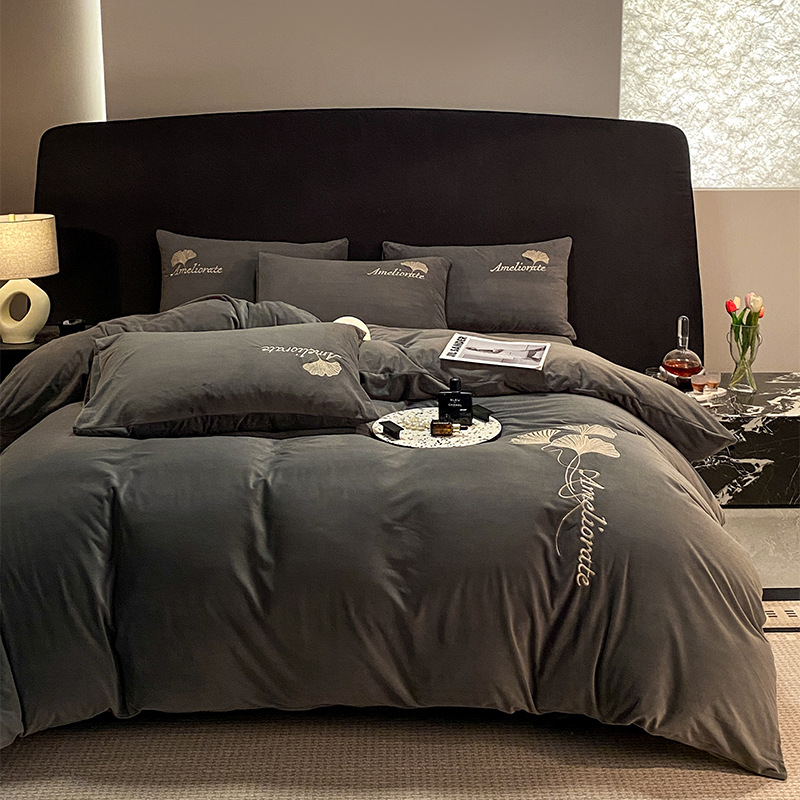 Sopa de edredón de leche, cubierta de edredón de una sola pieza, cubierta de edredón de cristal de tres piezas, cubierta de edredón de una sola pieza, ropa de cama de cuatro piezas