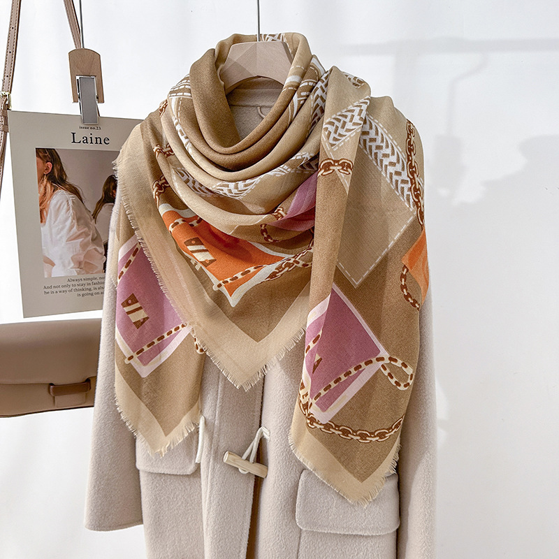 Tendencia de moda primavera y otoño regalos de vacaciones de madres delgados bufandas cuadradas de barbas cortas coreanas de nicho de alta calidad chal retro