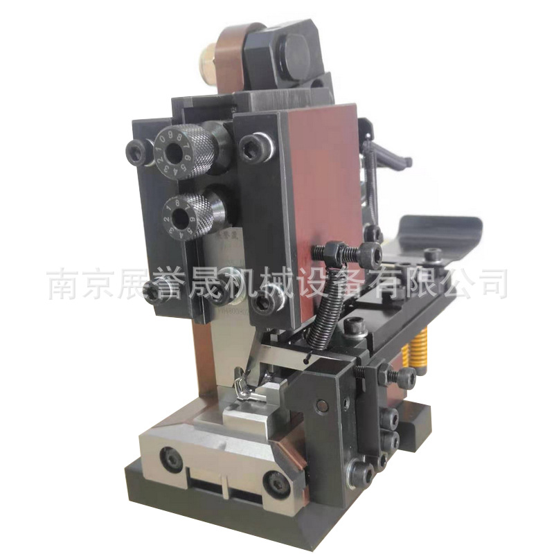 供应旗型端子模具（带定位） 旗型端子模具批发