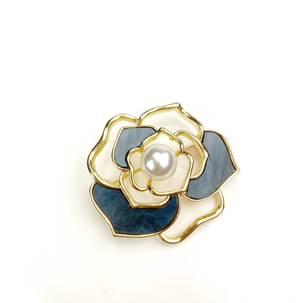 Golden mountain tea, brooch