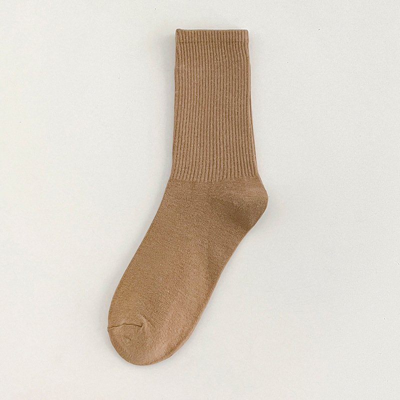 色の靴下の子供の中の筒の靴下のinsの潮の春秋の薄い金のキャンディーの色の秋冬の綿の質のバラの赤い純色のストッキングの靴下