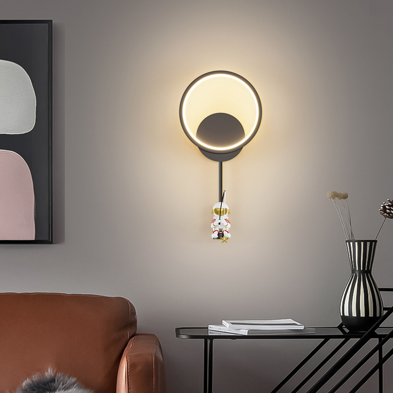 lámpara de pared de la habitación de los niños nórdico creativo dibujos animados astronauta lámpara cálida romántica niño niña dormitorio cabecera lámpara led