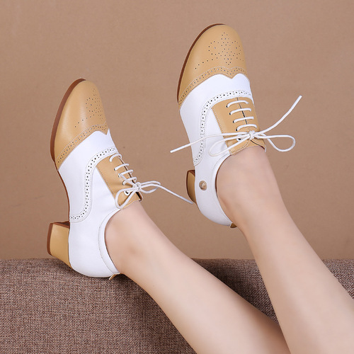 Dance shoes for female teachers, Latin dance shoes, ballroom dance shoes, square dance shoes, soft soled, perforated dance shoes