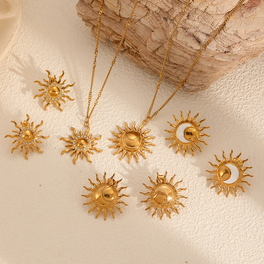 Niche Design Vintage Sun Stainless Steel Earrings Earrings Women's All-match High-end 18k Gold Necklace Jewelry suit