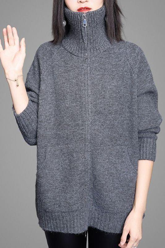 Mid-Length Zip-Up Sweater Coat for Women, Winter Loose Fit, Plus-Size Knitted Cardigan, Fashionable and Stylish Thickened Top for Moms