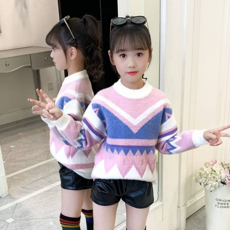 Girls' mink fleece sweater, 2020 new autumn and winter style, thickened pullover knitwear, suitable for medium and large children.