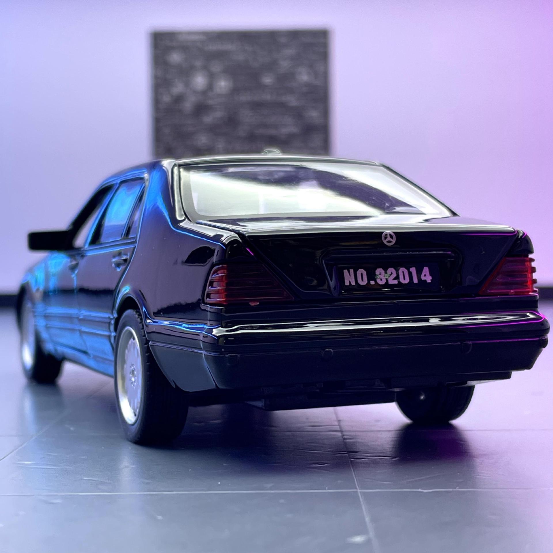 Modelo de coche de aleación Jianyuan 1:32 cabeza de tigre Ben W140 retroceso con sonido y luz juguete coche modelo clásico decoración al por mayor