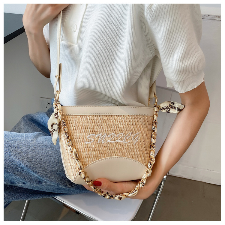 Korean Fashion Straw Woven Messenger Small Square Bag display picture 1